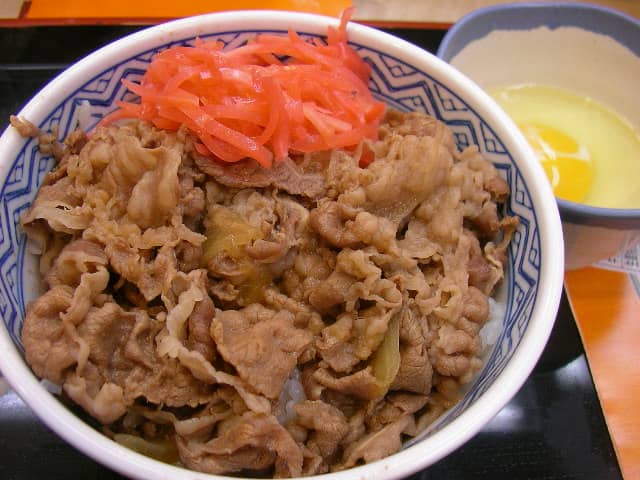 牛丼チェーンの注文のしかた：松屋の券売機・すき家と吉野家のタッチパネルを図解