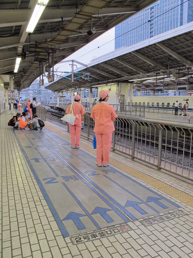 18 cosas cotidianas de Japón que asombran al mundo: trenes, seguridad, omotenashi, baños y dónde vivirlas
